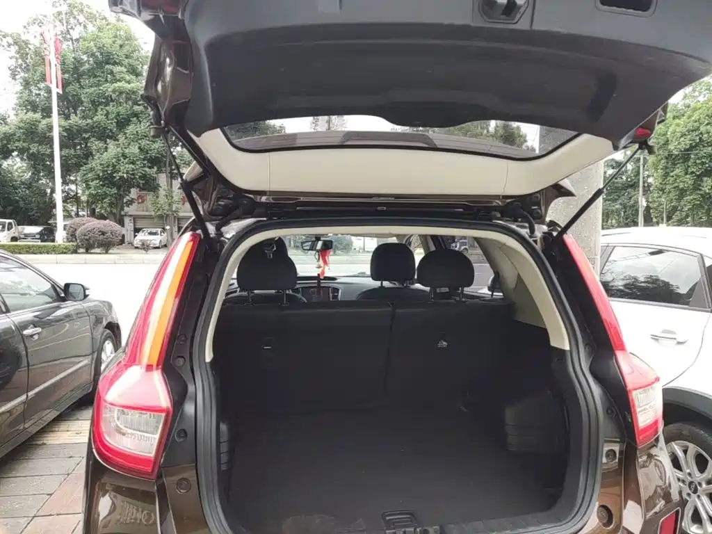 Geely Vision X6 — миниатюра 19