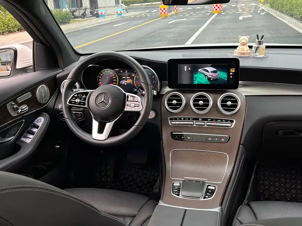 Mercedes-Benz GLC — миниатюра 16