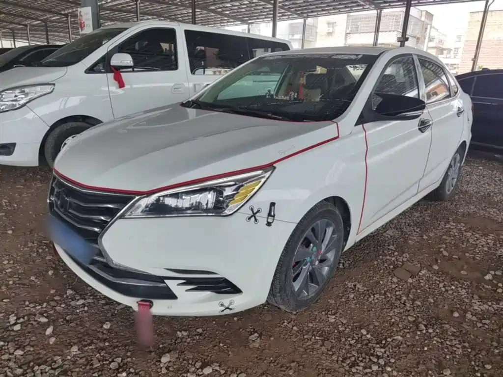 Купить Changan Eado DT