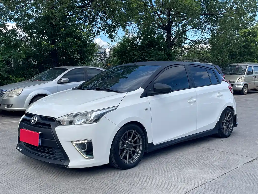 Toyota Yaris L Zhixuan YARiS L 2014 1.3E MT