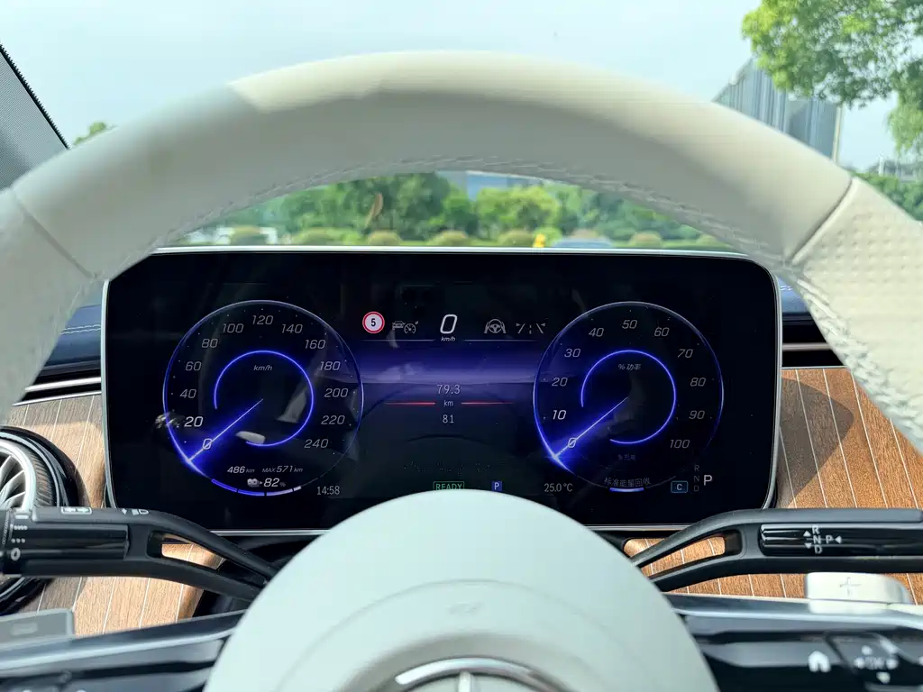 Mercedes-Benz EQE 2025 500 4MATIC Luxury