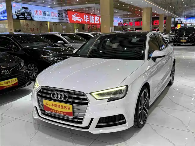 AUDI  A3 2020