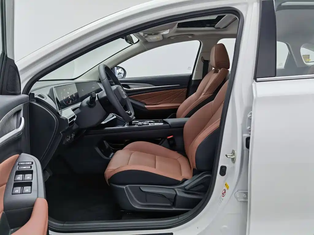 Changan Eado — миниатюра 10