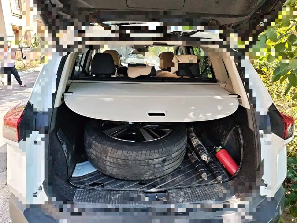 Nissan X-Trail — миниатюра 20
