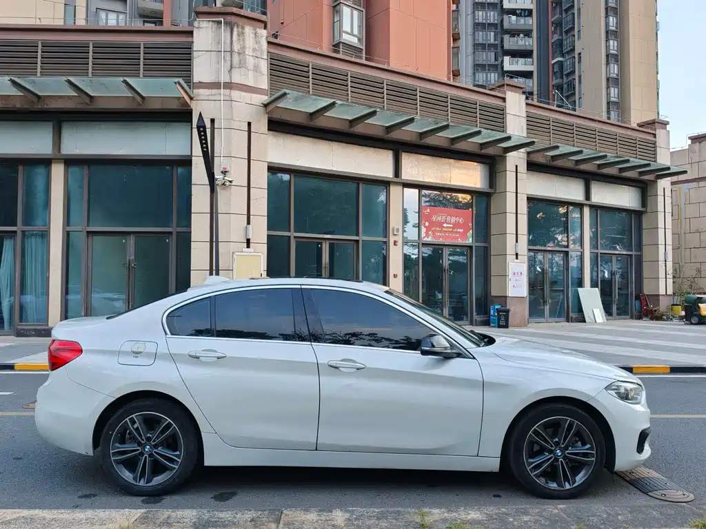 BMW 1 Series — миниатюра 4