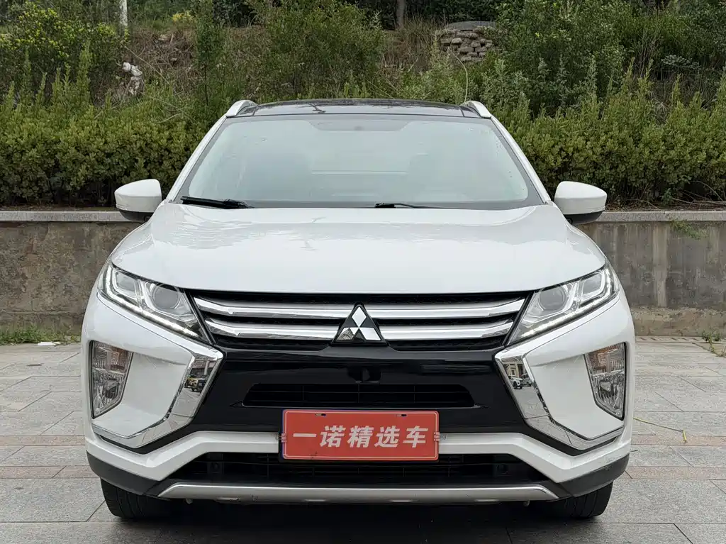 Mitsubishi Eclipse Cross — миниатюра 2