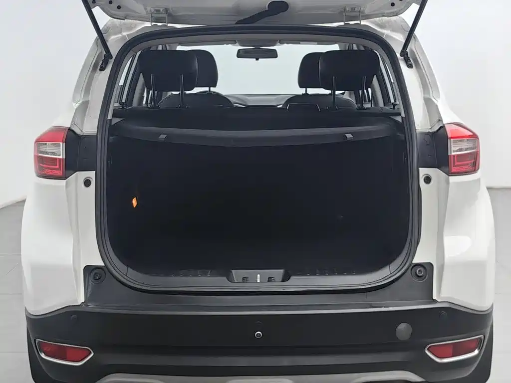 Changan CS15 — миниатюра 16