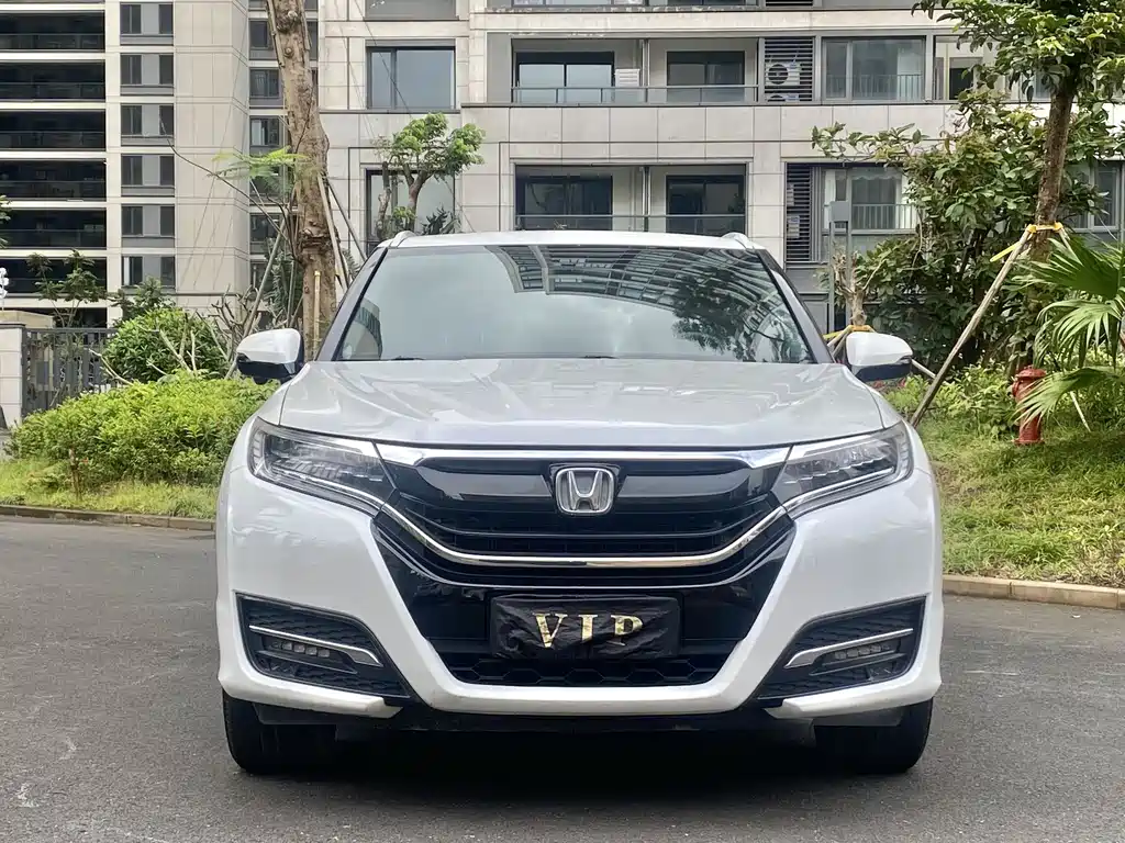 HONDA UR V