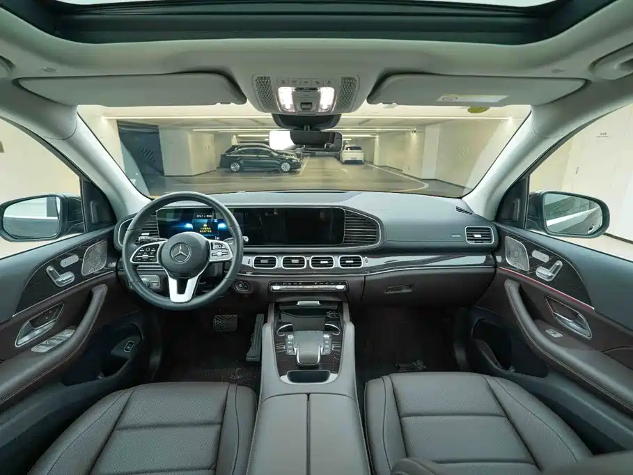Mercedes-Benz GLE (Import) — миниатюра 17