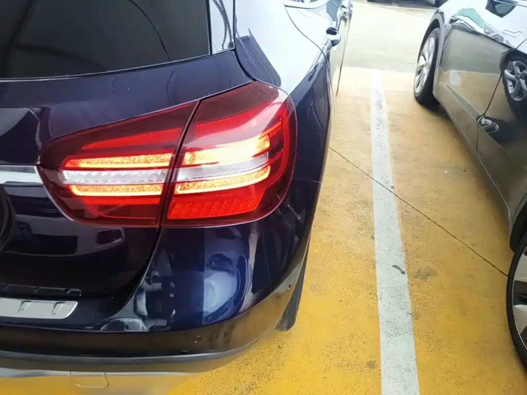 Mercedes-Benz GLA — миниатюра 8