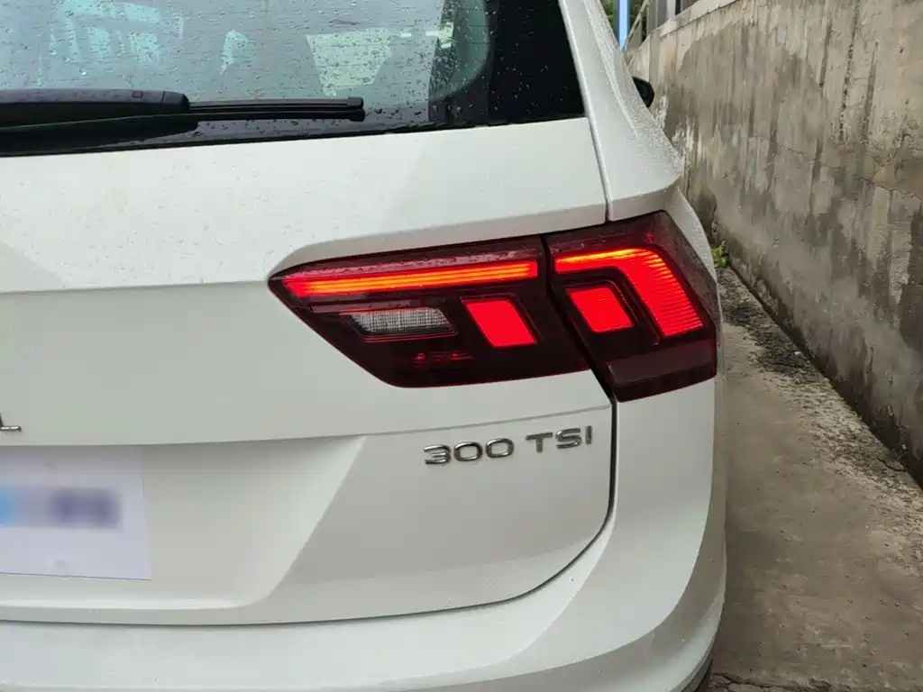 Volkswagen Tiguan L — миниатюра 8