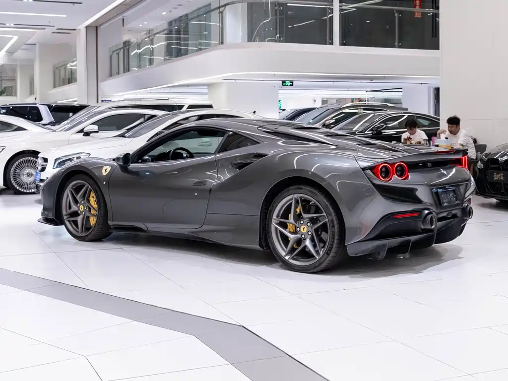 Ferrari F8 — миниатюра 5