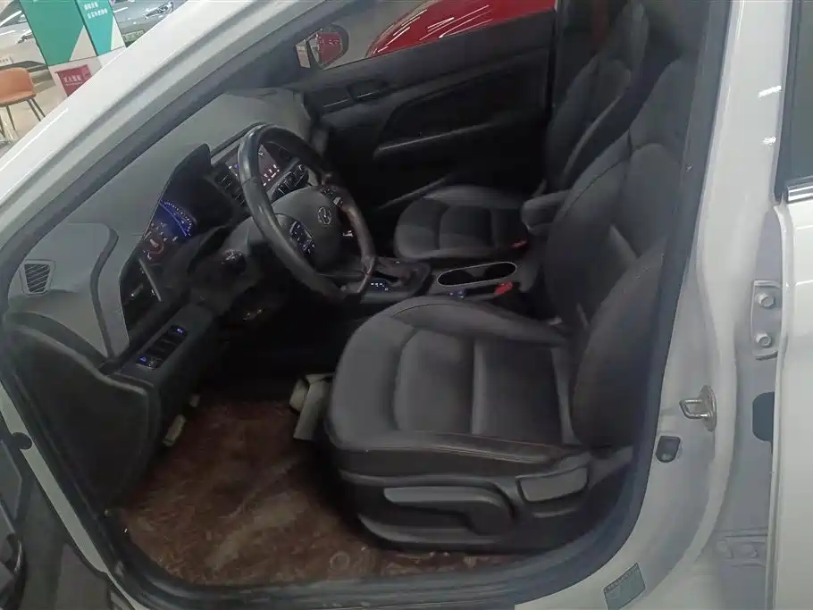 Hyundai Elantra 2019 1.4T DCT