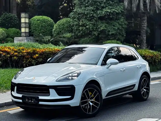 PORSCHE MACAN 2022