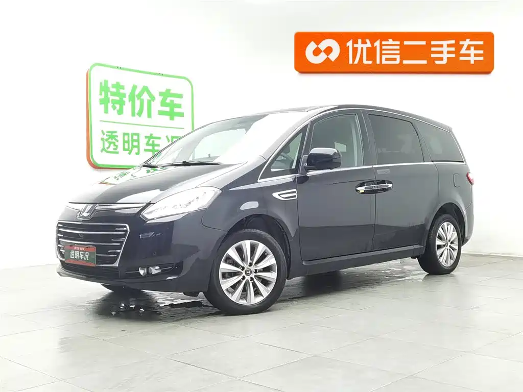 LUXGEN LARGE 7 MPV