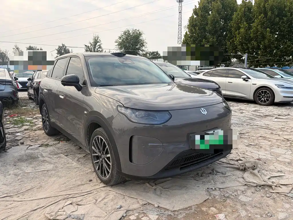 Leapmotor Leapmotor A10 — миниатюра 3