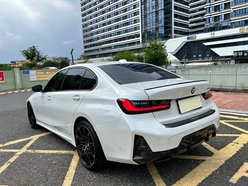 BMW 3 Series — миниатюра 17