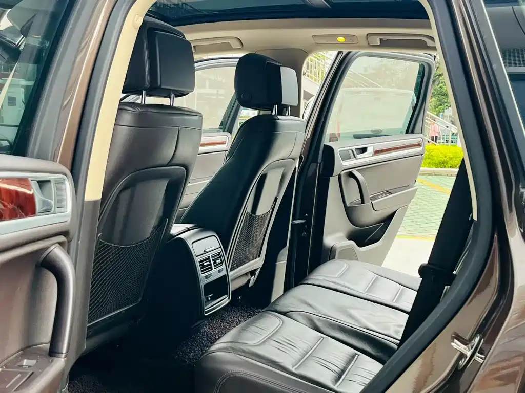Volkswagen Touareg 2011 3.0TSI