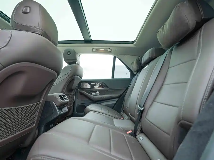 Mercedes-Benz GLE (Import) — миниатюра 18