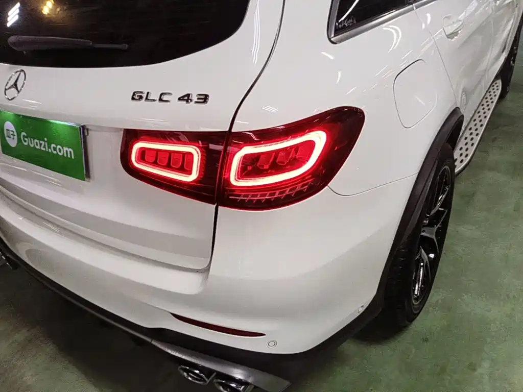 Mercedes-Benz GLC AMG — миниатюра 8