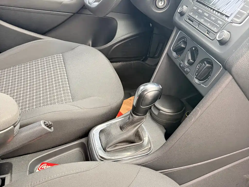 Volkswagen Polo — миниатюра 22