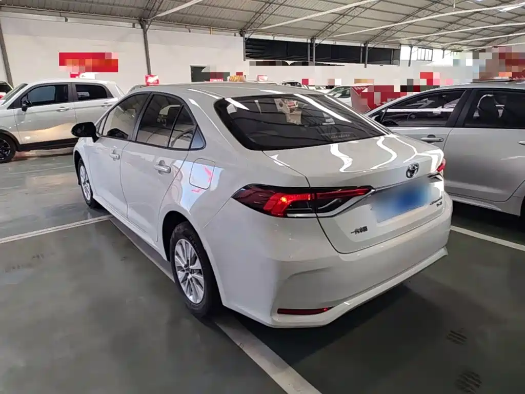 Toyota Corolla — миниатюра 5