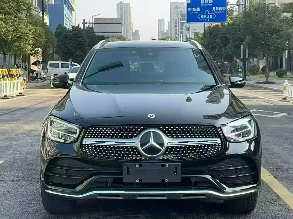 MERCEDES-BENZ GLC