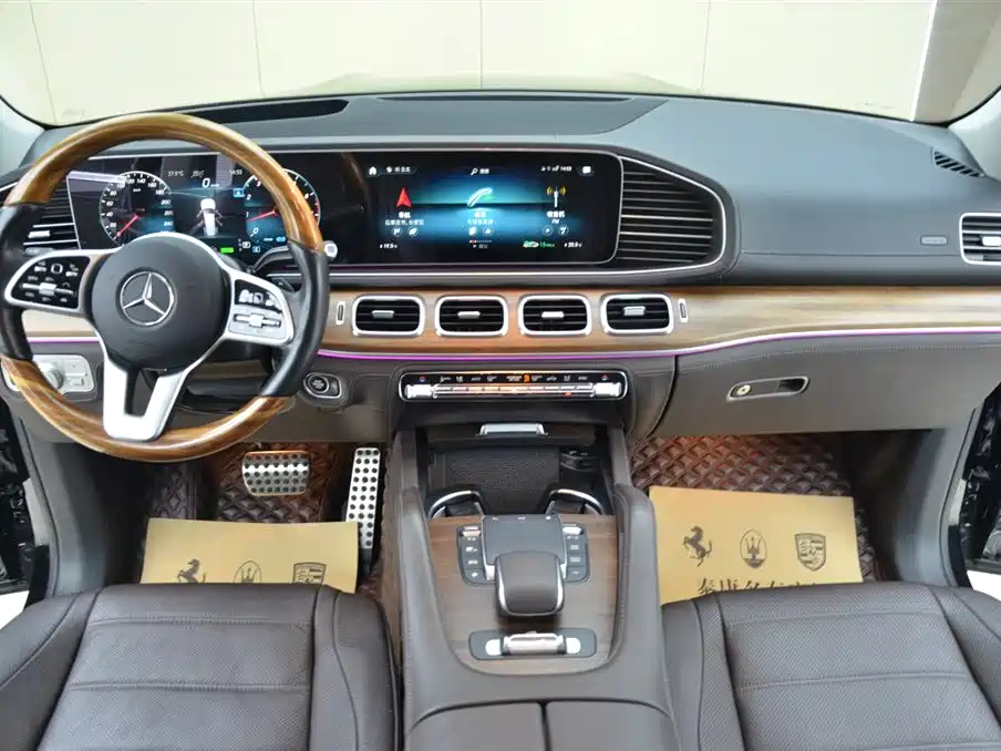 MERCEDES-BENZ GLS