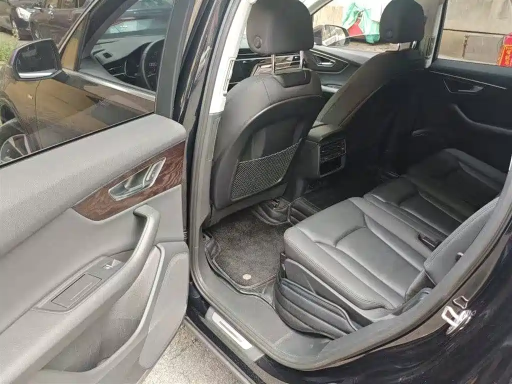 Audi Q7 2020 55 TFSI quattro S line Sport