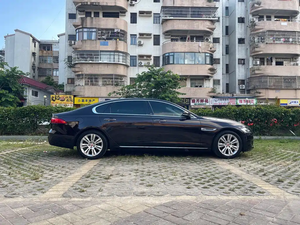 Jaguar XFL 2018 XFL 2.0T 250PS Premium