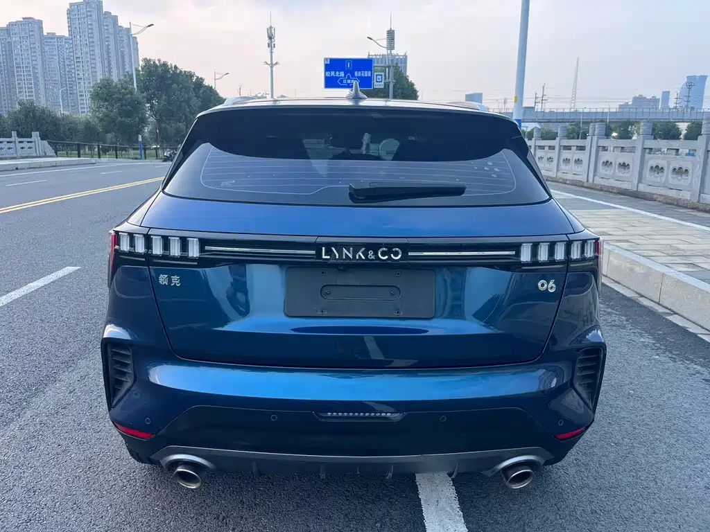 Lynk & Co 06 — миниатюра 5