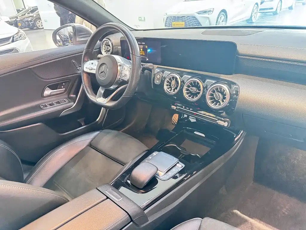 MERCEDES-BENZ A CLASS