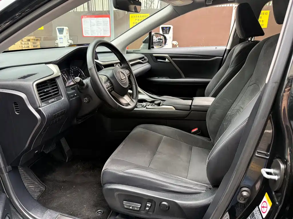 Lexus RX — миниатюра 8