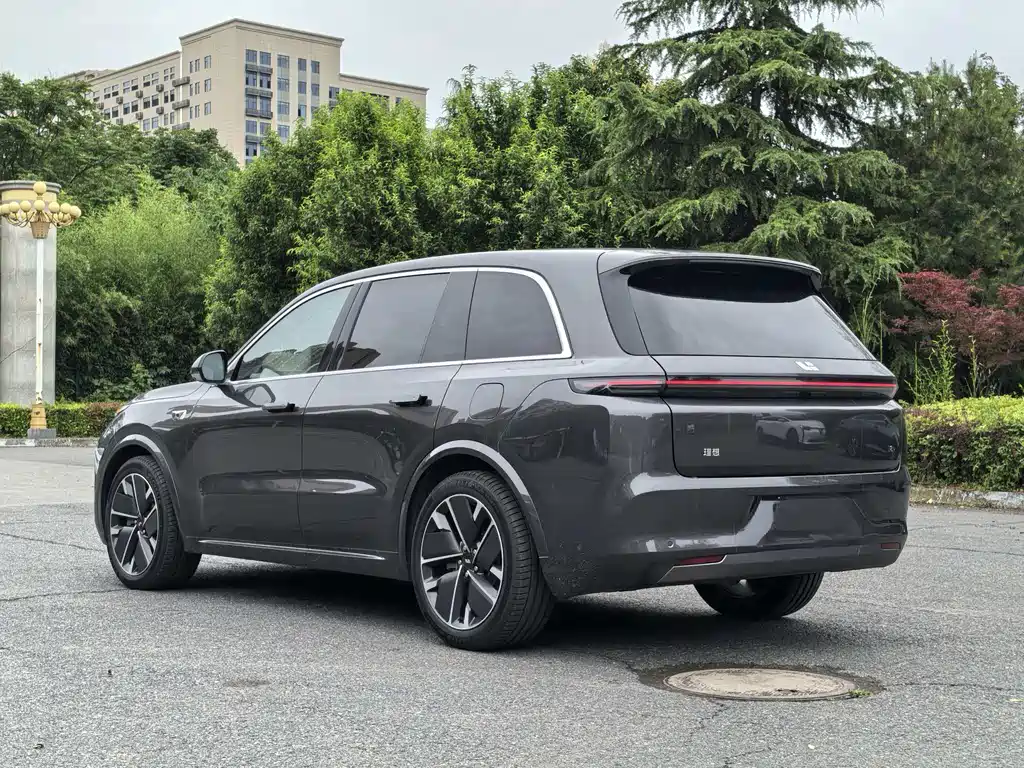 Li Auto L8 2025 Ultra