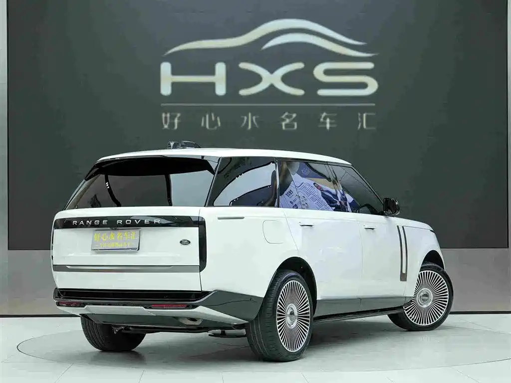 Land Rover Range Rover 2023 3.0 L6 400PS мест Long Wheelbase