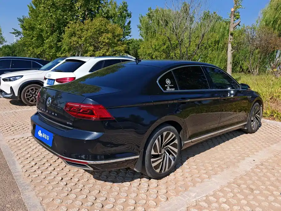 Volkswagen Magotan PHEV — миниатюра 3