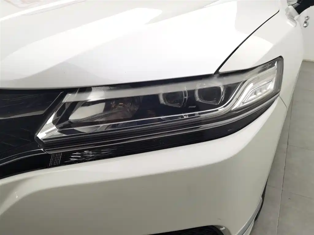 Honda Spirior 2015 2.0L Luxury