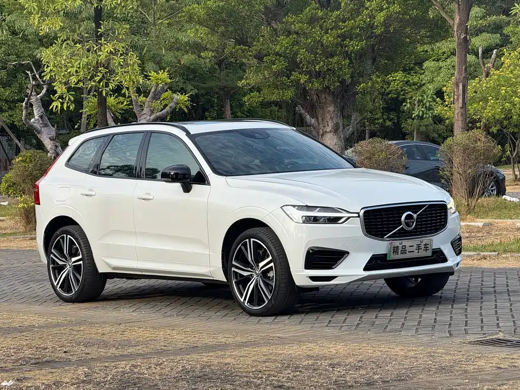 VOLVO XC60 PLUG IN HYBRID