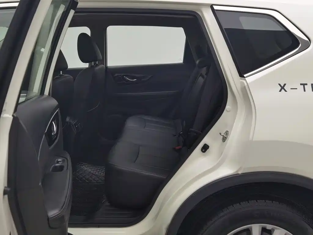 Nissan X-Trail — миниатюра 15