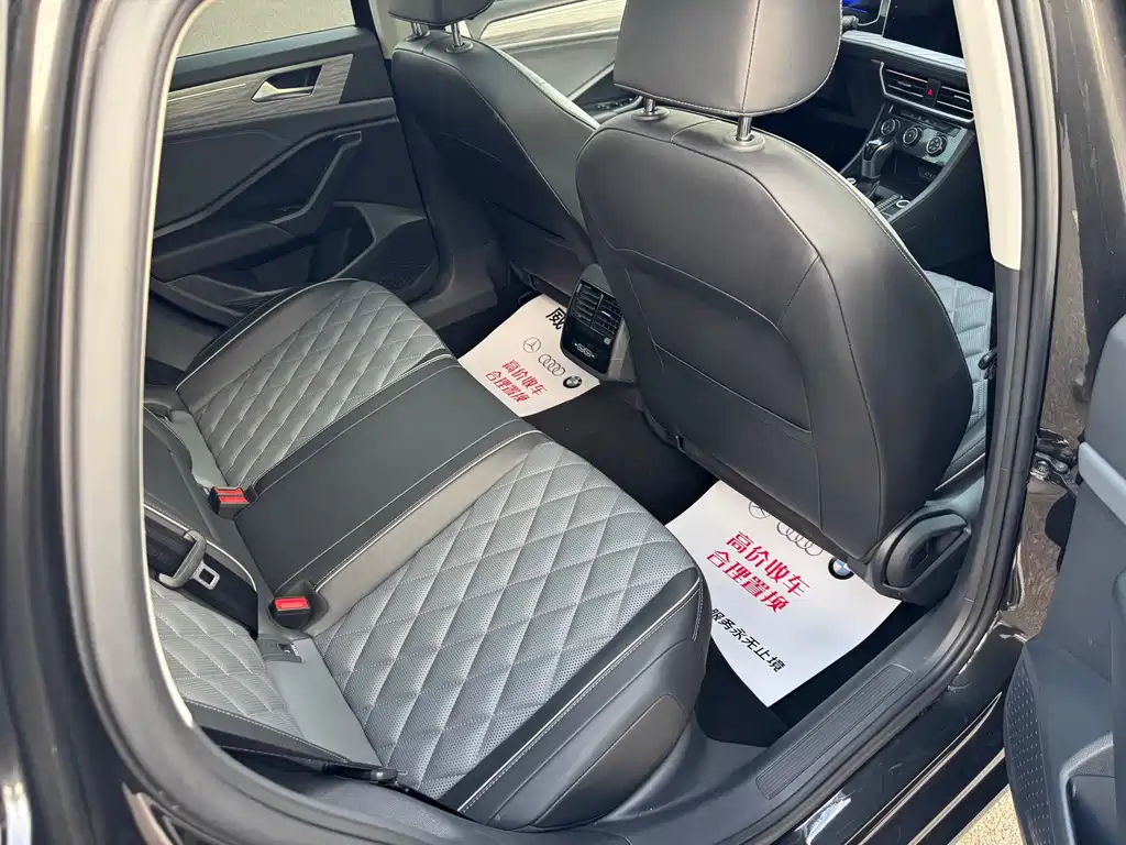 Volkswagen Sagitar — миниатюра 11