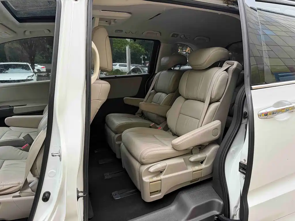 Honda Odyssey — миниатюра 7