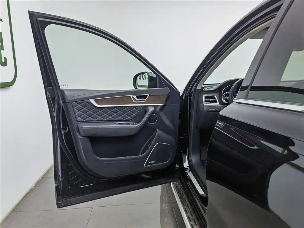 Hongqi HS7 2019 3.0T AT