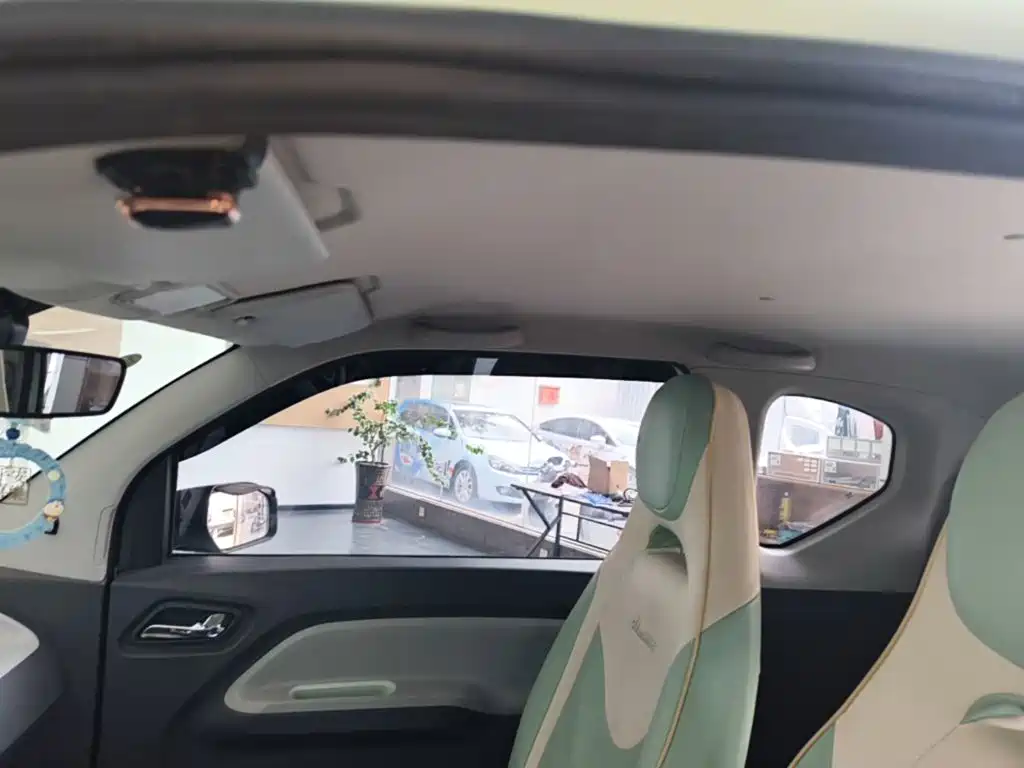 Wuling MINIEV — миниатюра 14