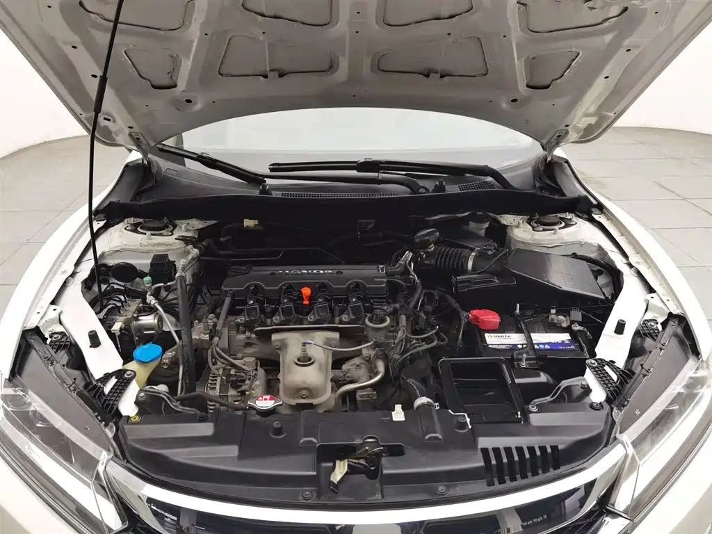 Honda Spirior 2015 2.0L Luxury