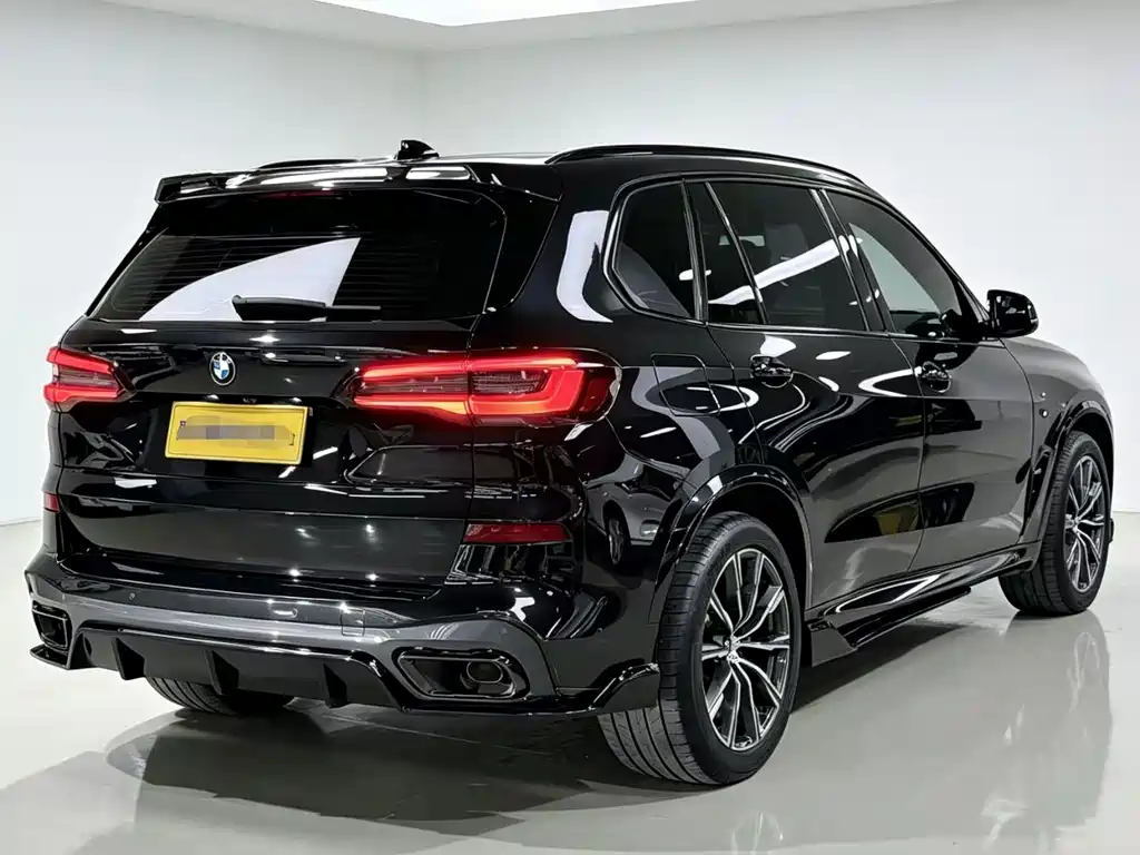 BMW X5 2022 xDrive 30Li M Sport
