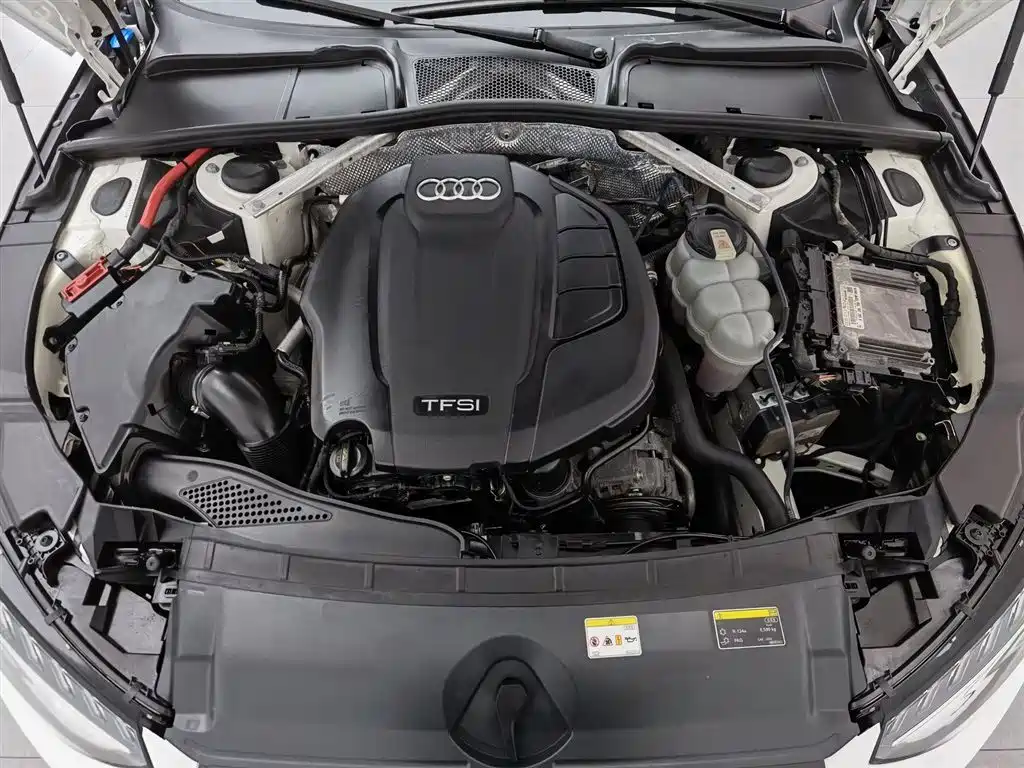 Audi A4L 2020 40 TFSI Luxury