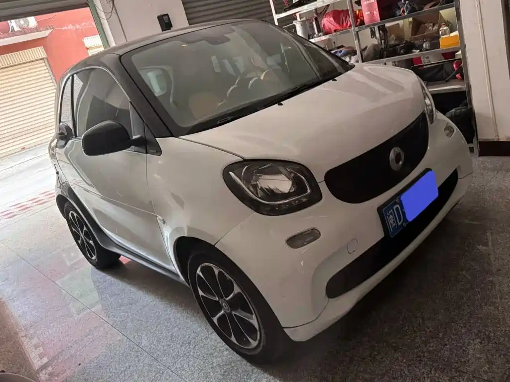 smart Smart Fortwo — миниатюра 3