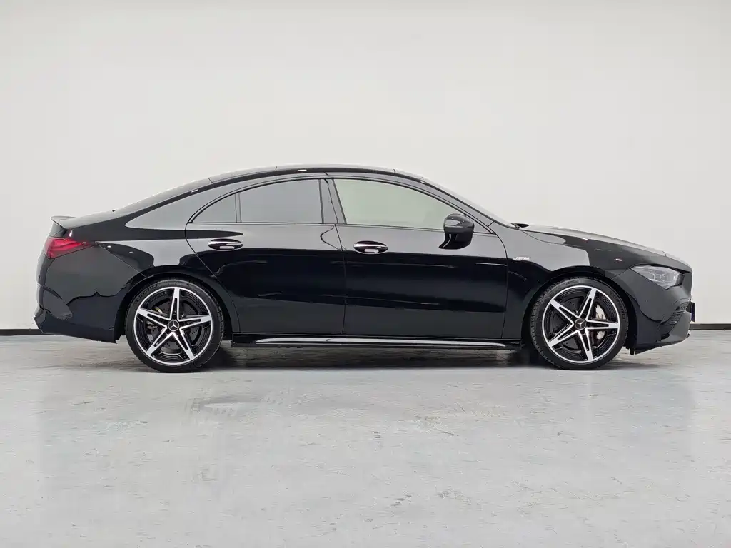 Mercedes-Benz CLA AMG — миниатюра 9