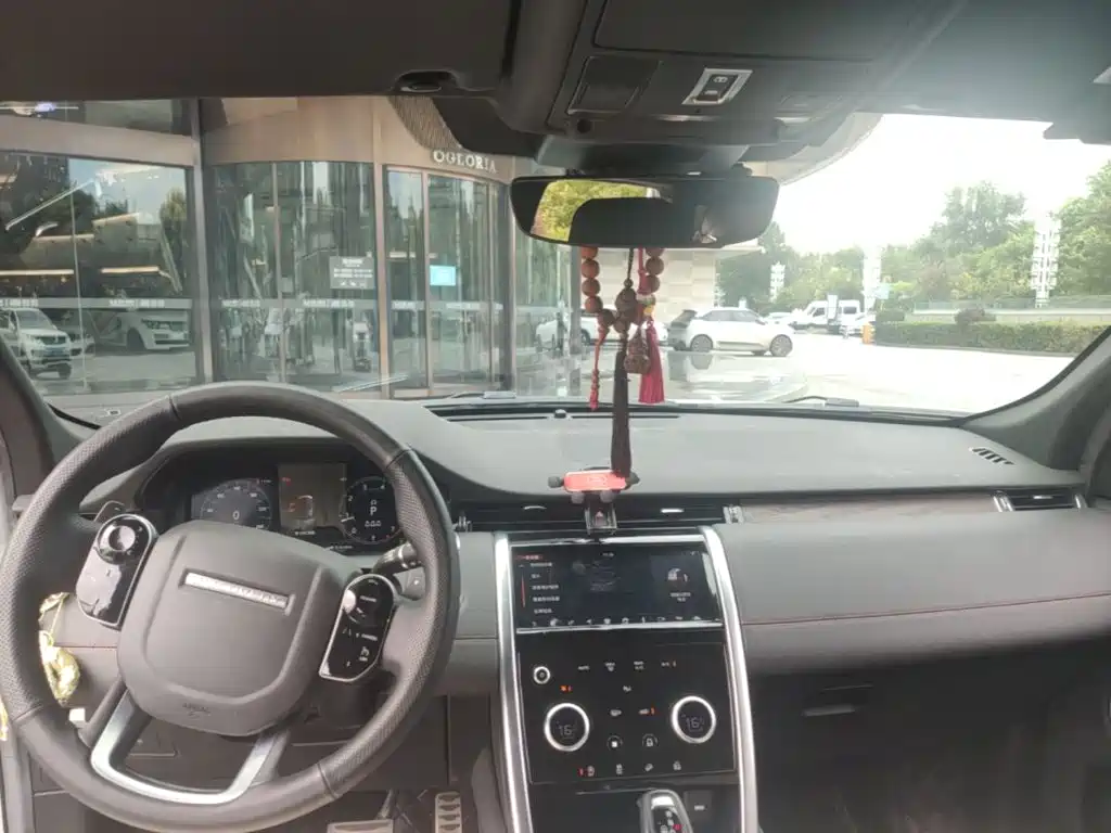 Land Rover Discovery Sport — миниатюра 11