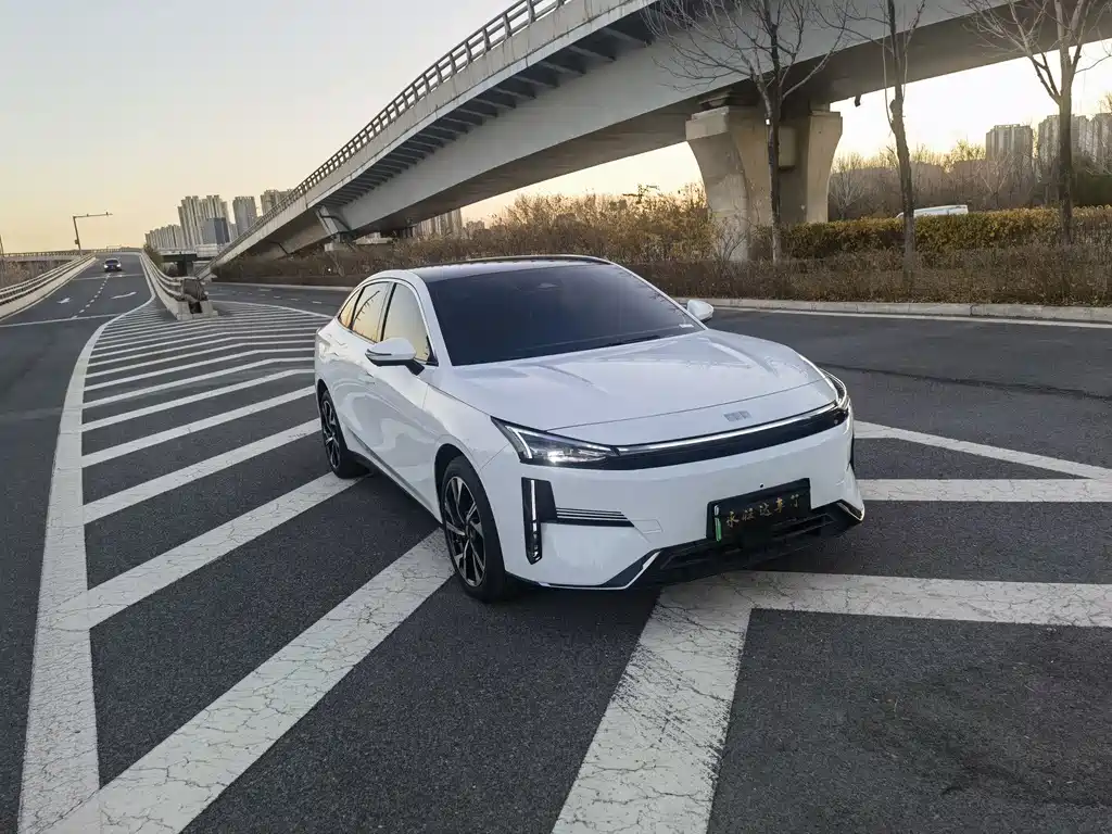 GEELY GALAXY GALAXY L6